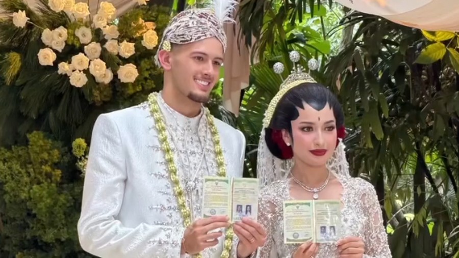 Jennifer Coppen dan Justin Hubner Resmi Menikah