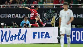 Penyerang Timnas Korea Selatan, Oh Hyeon-Gyu, melakukan selebrasi usai cetak gol ke gawang Ceko di laga Grup A Piala Dunia 2026.