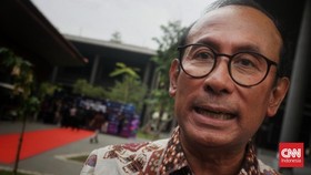 Dewan Energi Nasional (DEN) mengkaji pemanfaatan tangki menganggur atau yang tidak lagi aktif demi memperkuat Cadangan Penyangga Energi (CPE) nasional.

Anggota DEN, Satya Widya Yudha menuturkan, pemanfaatan tangki nganggur atau idle ini merupakan