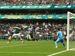 Soccer Football - FIFA World Cup 2026 - Group A - Mexico v South Africa - Estadio Azteca, Mexico City, Mexico - June 11, 2026 Mexico's Raul Jimenez scores their second goal REUTERS/Hannah Mckay     TPX IMAGES OF THE DAY
