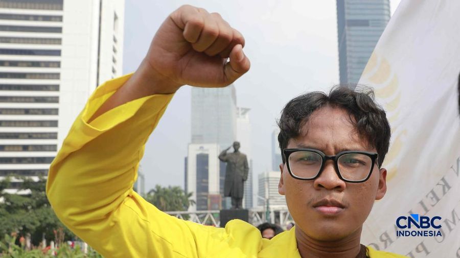 Suasana jelang demo mahasiswa di area Dukuh Atas, Sudirman, Jakarta, Jumat (12/6/2026). (CNBC Indonesia/Muhammad Sabki)