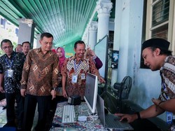 Ahmad Luthfi Pastikan Pelaksanaan SPMB SMA/SMK di Jateng Berjalan Lancar