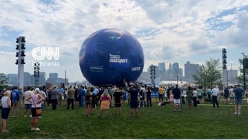 Berita Panas dari Dunia Sport CNN : Sambut Piala Dunia 2026, Boston Pecahkan Rekor Bola Terbesar di Bumi