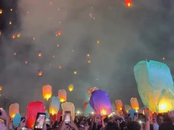 Cantiknya 7.000 Lampion Terbang Menghiasi Langit Lamandau Semalam