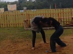2 Siswi SMP di Muna Adu Jotos gegara Saling Ejek di TikTok