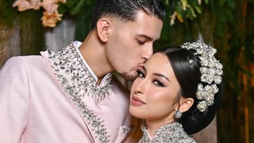 Kabar Terkini Artis dari InsertLive : Makna Mahar Emas dan Euro Justin Hubner untuk Jennifer Coppen