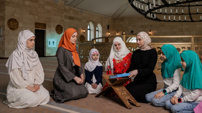 Jangan Asal, Ini 7 Adab Berdoa yang Dianjurkan dalam Islam