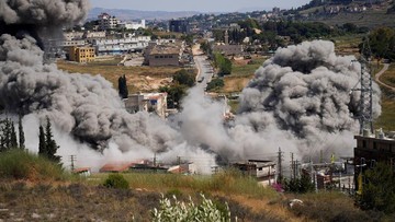 FOTO: Israel Kembali Usir Warga dan Gempur Lebanon Selatan