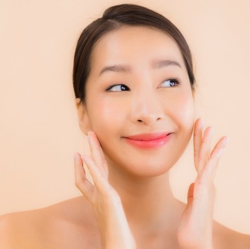 9 Kebiasaan yang Bantu Bikin Kulit Wajah Tampak Bersih dan Glowing