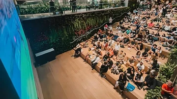 Bisa Nobar, Bandara Changi Bakal Tayangkan Semua Laga Piala Dunia