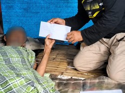 3 Tahun Tinggali Gubuk Jeneponto, Pria Lumpuh Dapat Bantuan dari Gubernur Sulsel
