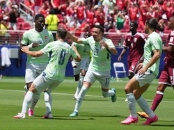 Soccer Football - FIFA World Cup 2026 - Group B - Qatar v Switzerland - San Francisco Bay Area Stadium, Santa Clara, California, U.S. - June 13, 2026 Switzerland's Breel Embolo celebrates scoring their first goal with Remo Freuler and Ruben Vargas IM