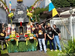 Semarak Ratusan Warga Prigen Arak Ancak dalam Tradisi Sedekah Bumi