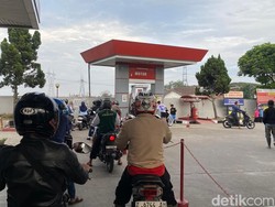 Cerita Pemotor Bandung Beralih ke Pertalite: Harga Pertamax Tak Terkejar