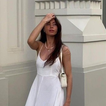 5 Inspirasi OOTD Chic dan Trendi di Musim Panas, Nyaman buat Aktivitas Apa Pun