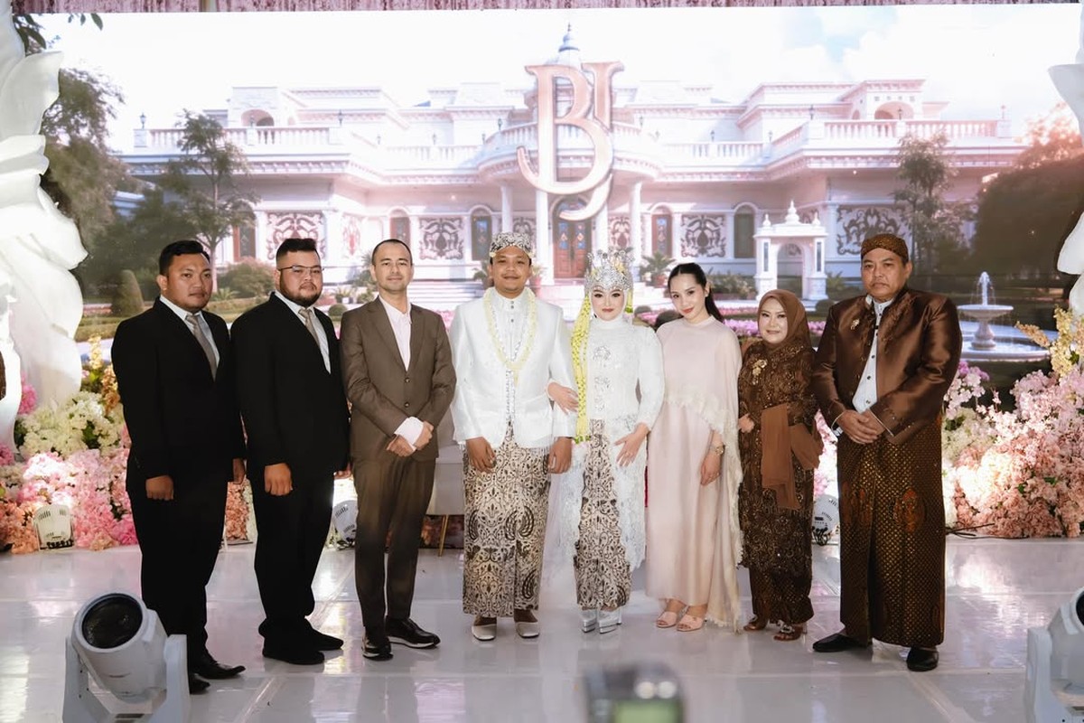 Tubagus Joddy menikah&comma; Raffi Ahmad jadi saksinya