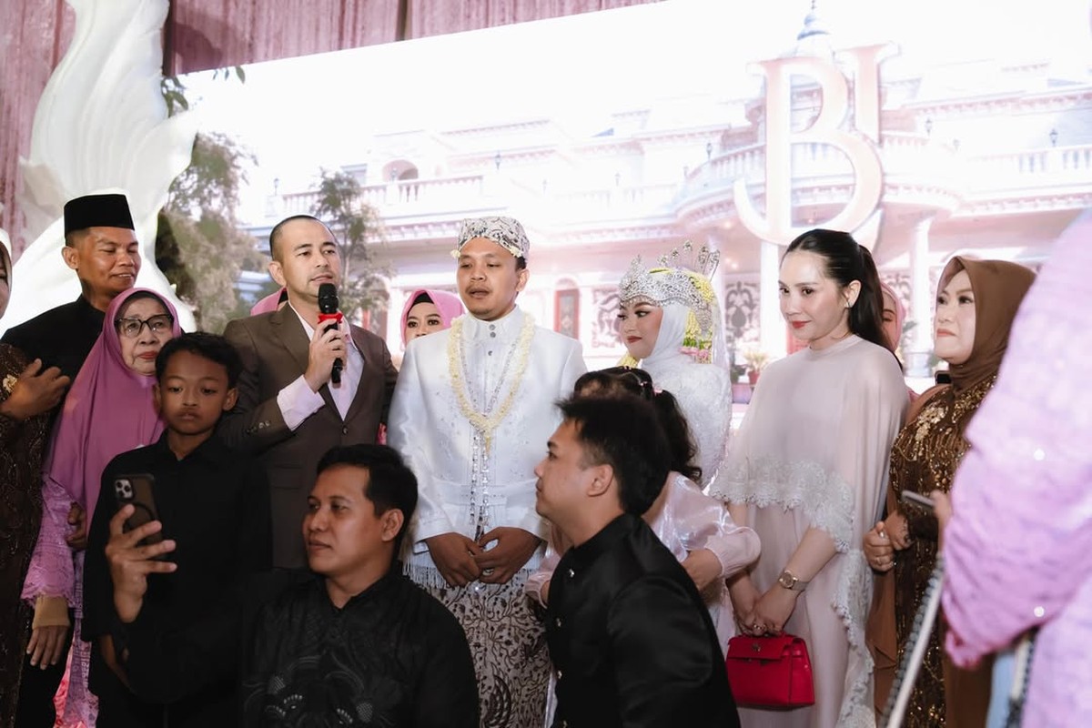 Tubagus Joddy menikah&comma; Raffi Ahmad jadi saksinya