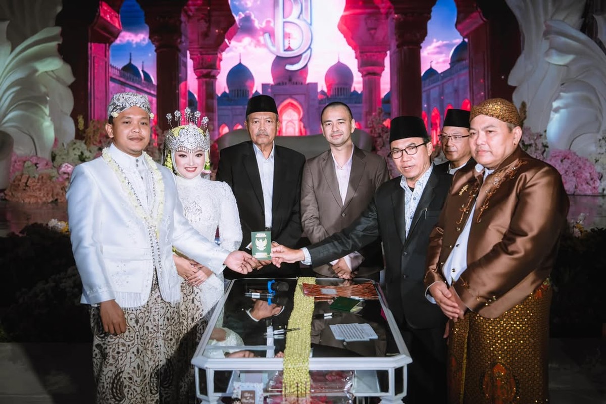 Tubagus Joddy menikah&comma; Raffi Ahmad jadi saksinya