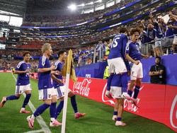 Soccer Football - FIFA World Cup 2026 - Group F - Netherlands v Japan - Dallas Stadium, Arlington, Texas, U.S. - June 14, 2026 Japan's Keito Nakamura celebrates scoring their first goal with teammates IMAGN IMAGES via Reuters/Tim Heitman