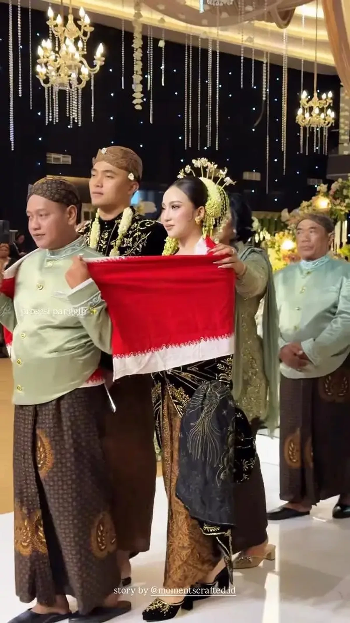 Momen Pernikahan Ernandio Ari dan Devani Audri