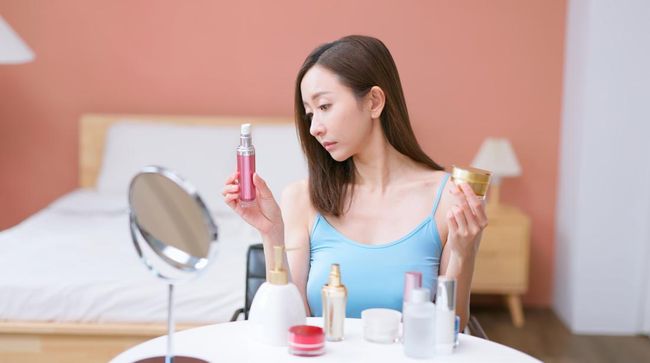 10 Kandungan Skincare yang Tidak Boleh untuk Ibu Hamil