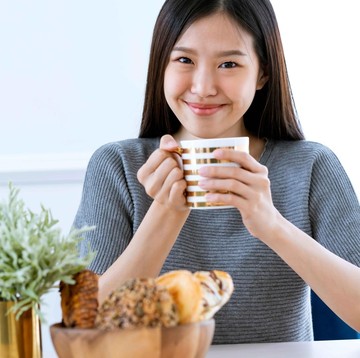 5 Kebiasaan Pagi Hari Perempuan Jepang yang Bantu Ratakan Perut Buncit