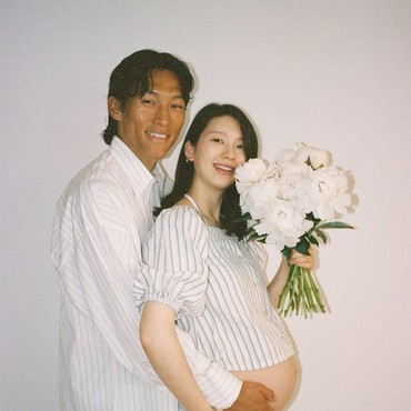Kisah Cinta Kim Jin Kyung dan Kim Seung Gyu Jadi Sorotan Publik Korea