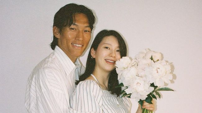 Kisah Cinta Kim Jin Kyung dan Kim Seung Gyu Jadi Sorotan Publik Korea
