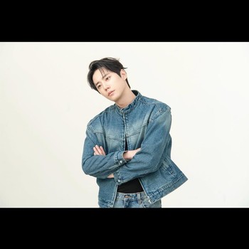 Idol-Aktor Lee Jun Young Umumkan Tanggal Keberangkatan Wajib Militer