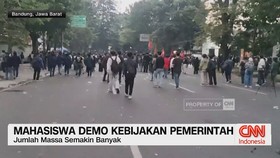 Mahasiswa Demo Kebijakan Pemerintah di Bandung
