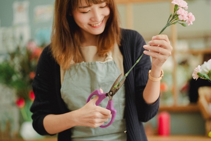 Melatih mindfulness melalui sentuhan dan aroma