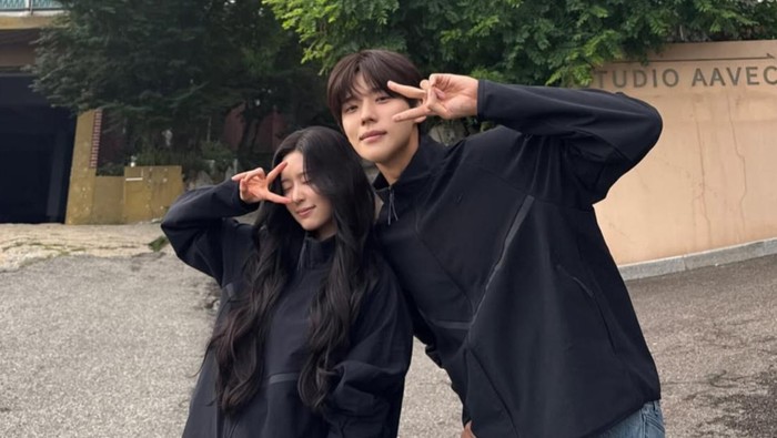 Moon Sang Min dan Kim Min Ju Pamerkan Chemistry Manis di Lokasi Syuting Drakor Baru