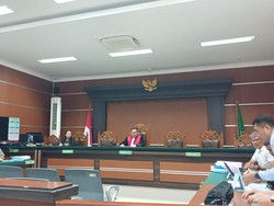 Hakim Tolak Praperadilan Bupati Sitaro Chyntia, Status Tersangka Tetap Sah