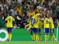 Soccer Football - FIFA World Cup 2026 - Group F - Sweden v Tunisia - Estadio Monterrey, Monterrey, Mexico - June 14, 2026 Sweden's Viktor Gyokeres celebrates scoring their third goal with teammates REUTERS/Daniel Becerril