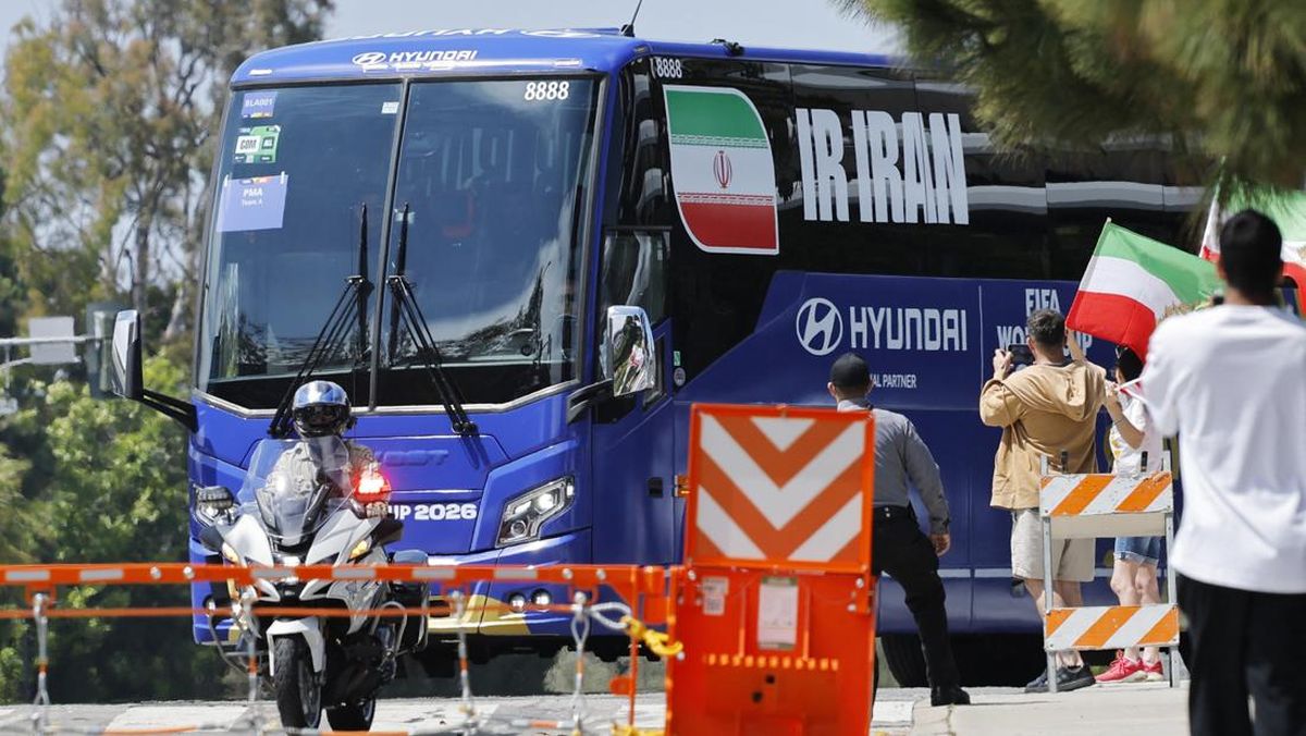 Timnas Iran Tiba di AS: Disambut Demo dan Dijaga Ekstra Ketat