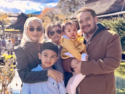 Alih Profesi Bisnis Jamu, Intip Potret Tya Arifin yang Kini Menetap di Malaysia