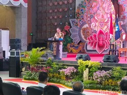 Wamendiktisaintek Soroti Banyak Riset Kampus Berakhir Jadi Naskah Akademik