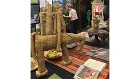 Pameran "Weaving Wonders, Dari Benang Tenun dan Lahan Semai Menuju Kekuatan Ekonomi, Ketahanan Pangan, dan Pemberdayaan Perempuan di Nusa Tenggara Timur" yang berlangsung di Tugu Kunstkring, Jakarta, pada 13–27 Juni 2026.