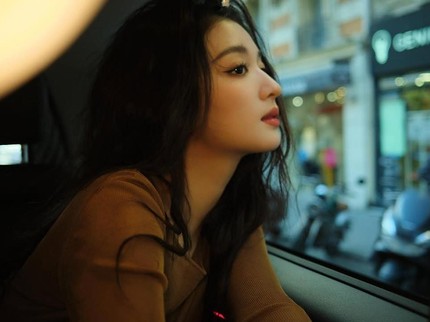 5 Potret Memesona Wang Churan, Pemeran Drama China 'Love Has Fireworks'