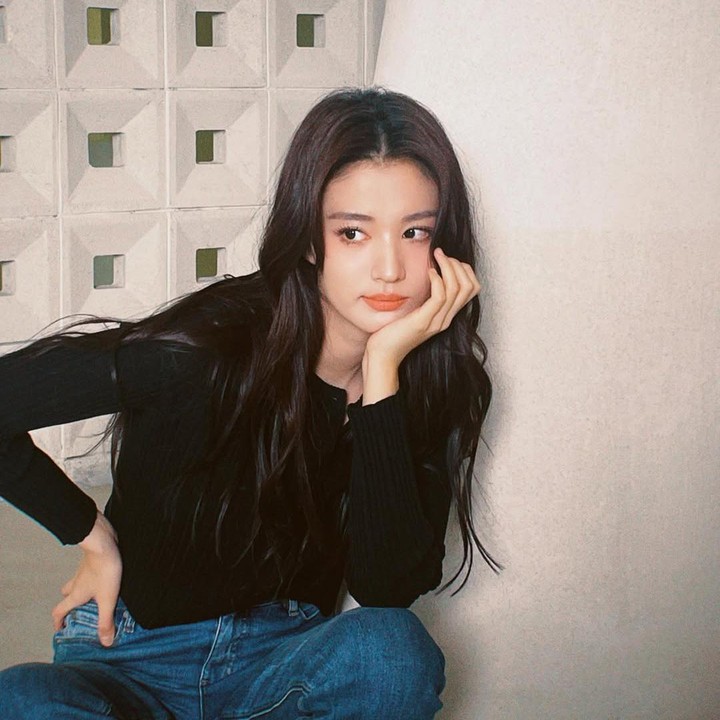 <p>Selain aktif di dunia akting, Wang Churan juga memiliki banyak penggemar di media sosial. Akun Instagramnya, @churan00, telah diikuti lebih dari 584 ribu <em>follower</em>. (Foto: Instagram @churan00)</p>