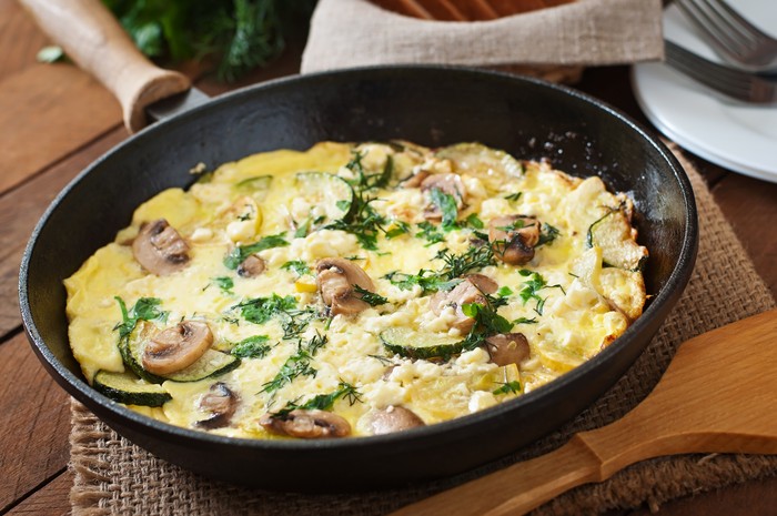 Ide Bekal ke Kantor: Resep Garlic Mushroom Frittata, Sehat dan Praktis