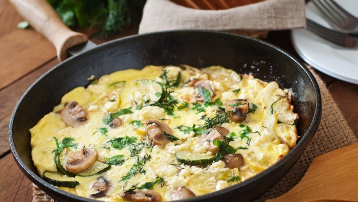 Ide Bekal ke Kantor: Resep Garlic Mushroom Frittata, Sehat dan Praktis