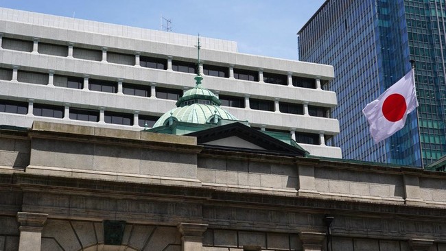 BoJ menaikkan suku bunga menjadi 1 persen, menjadikannya tertinggi sejak 1995.