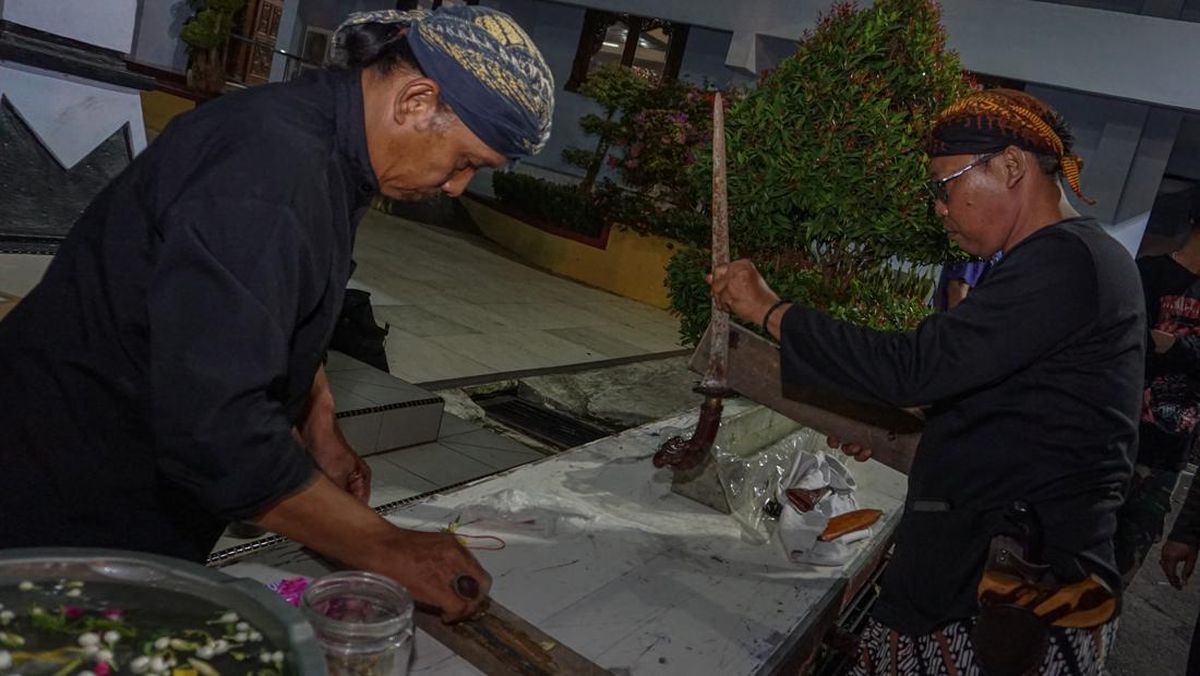 FOTO: Sakral Ritual Malam Satu Suro di Tanah Jawa