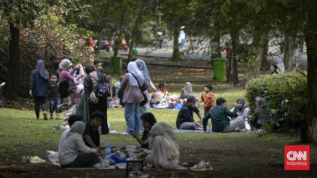 Libur Tahun Baru Islam, Ragunan Jadi Destinasi Favorit Keluarga