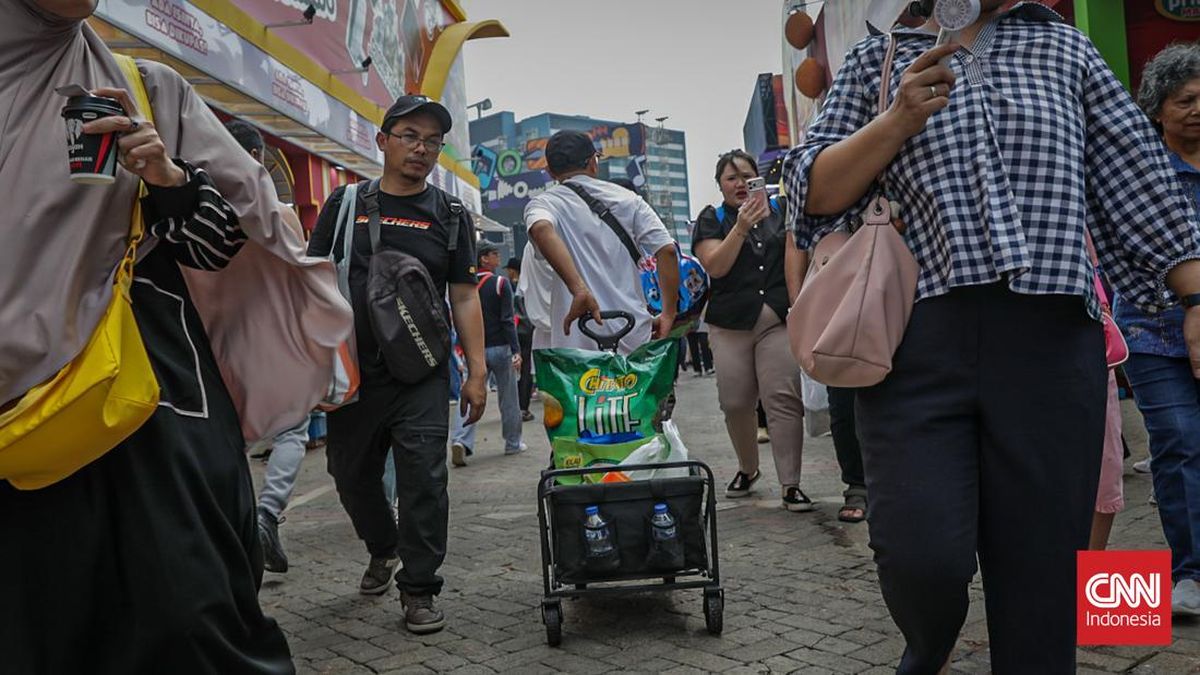 10 Tips Aman Belanja di Jakarta Fair agar Tas Tak Jadi Sasaran Copet