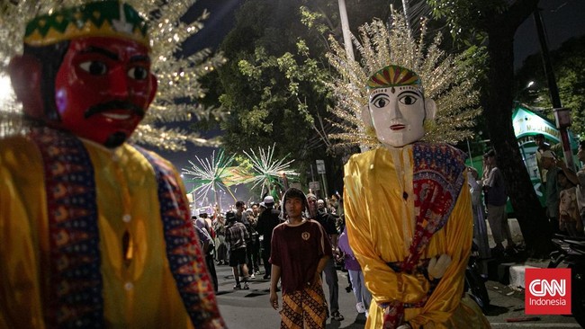 Pawai Obor Semarakkan Sambutan 1 Muharam 1448 H