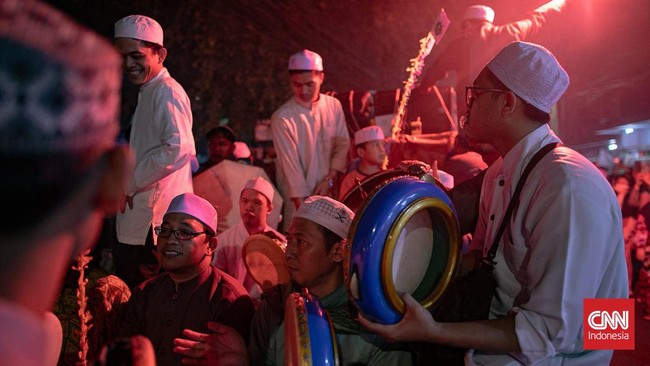Pawai Obor Semarakkan Sambutan 1 Muharam 1448 H