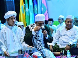 Mengintip Tradisi Minum Susu Putih di Ponpes Situbondo Sambut 1 Muharam