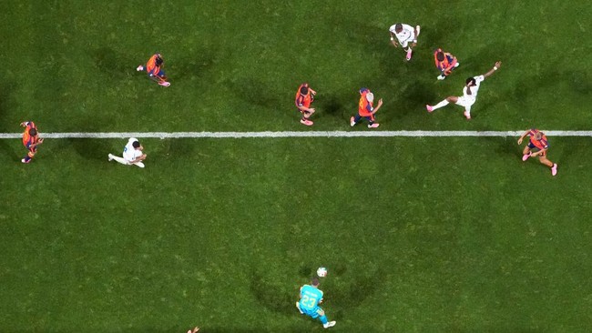 Soccer Football - FIFA World Cup 2026 - Group H - Spain v Cape Verde - Atlanta Stadium, Atlanta, Georgia, U.S. - June 15, 2026 Cape Verde's Diney Borges has his header saved by Spain's Unai Simon REUTERS/Claudia Greco